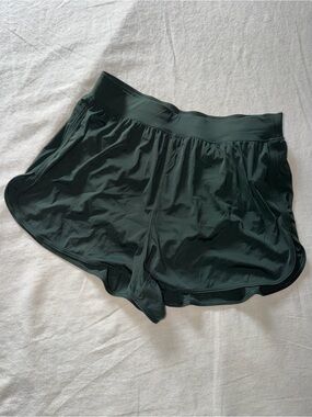 lululemon athletica Women's Dark Green Run/Workout Shorts
